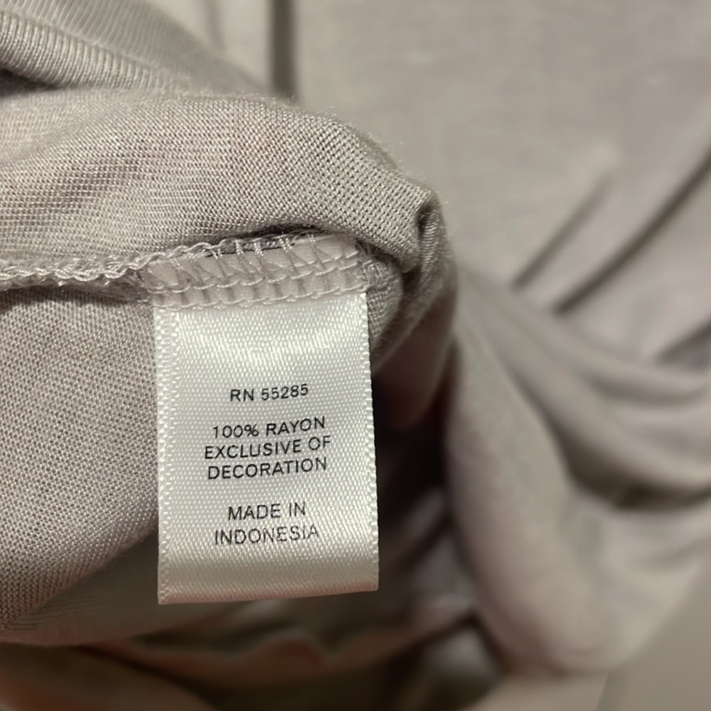 Express Sleeveless Gray Tunic Shirt - Picture 4 of 6